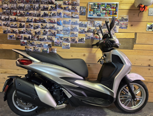 PIAGGIO BEVERLY 400 HPE Garantie 1 an 