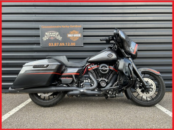HARLEY-DAVIDSON TOURING STREET GLIDE 1923 CVO 