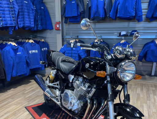 YAMAHA XJR 1300
