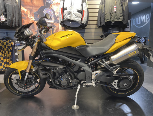 TRIUMPH SPEED TRIPLE 1050 R