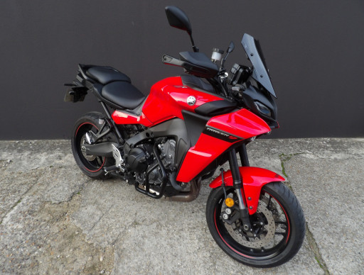YAMAHA TRACER 9