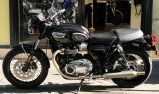 TRIUMPH BONNEVILLE T100 900