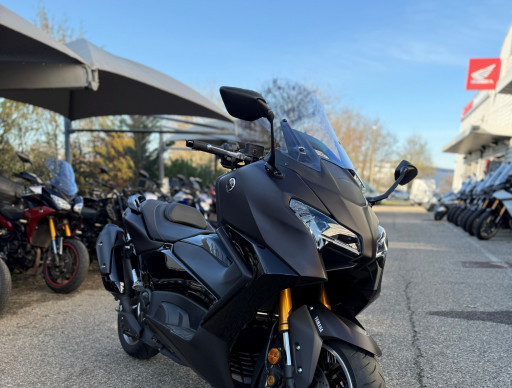 YAMAHA XP T-MAX 560 TECH MAX