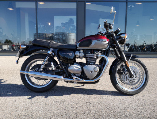 TRIUMPH BONNEVILLE T120