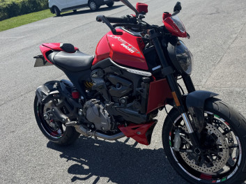 DUCATI MONSTER 937