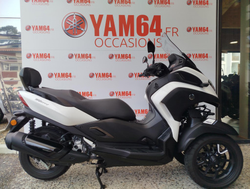 YAMAHA TRICITY 300