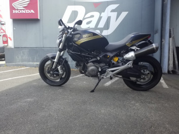 Ducati 696 monster