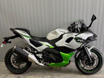 KAWASAKI Ninja 7 Hybrid