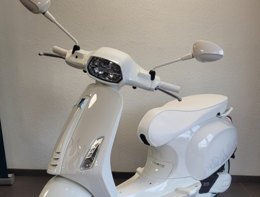 VESPA SPRINT 125 SERIE SPECIAL