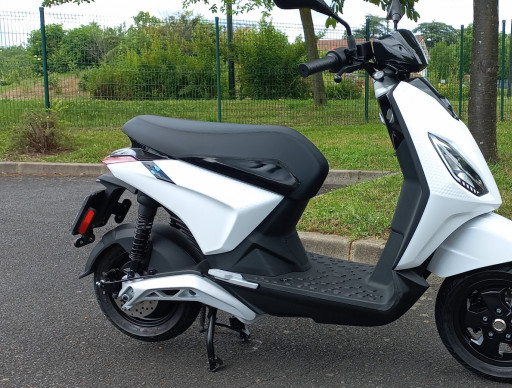 PIAGGIO 1 ACTIVE 