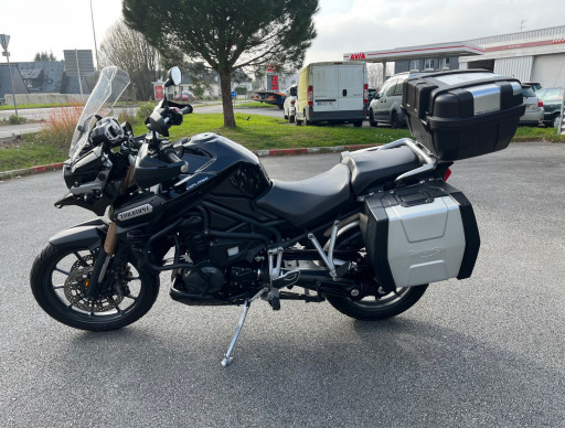 TRIUMPH TIGER 1200 EXPLORER