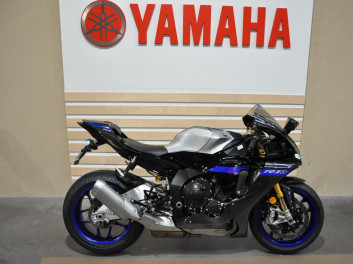YAMAHA YZF 1000 R1 M