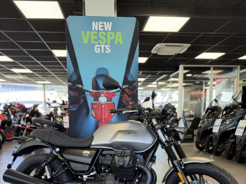 MOTO GUZZI V7 STONE