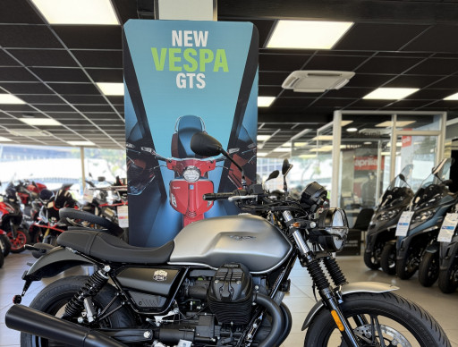 MOTO GUZZI V7 STONE