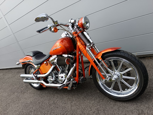HARLEY-DAVIDSON SOFTAIL SPRINGER 1800 CVO