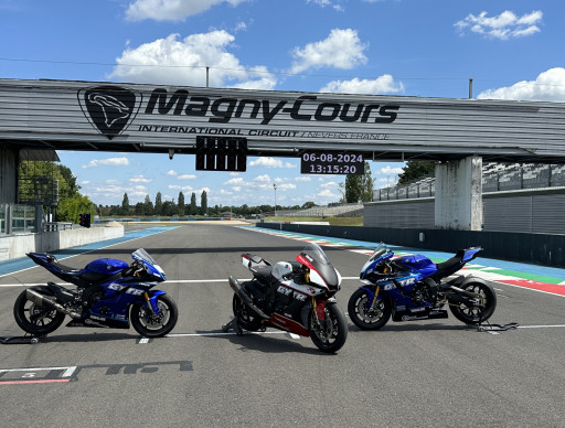 YAMAHA YZF 1000 R1 GYTR PRO 25TH