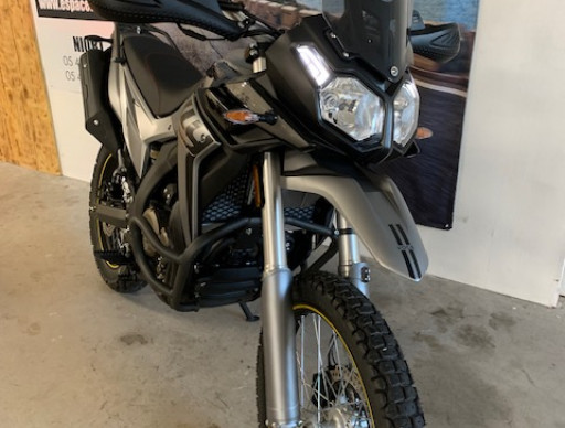 VOGE 300 RALLY