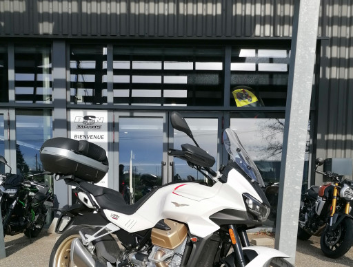 MOTO GUZZI V100  MANDELLO / 185€ PAR MOIS / DSN MOTOS 47