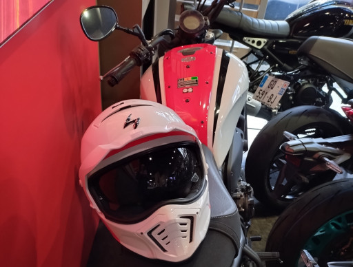 YAMAHA XSR 700 ABS