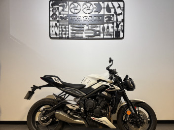 TRIUMPH STREET TRIPLE 765 R