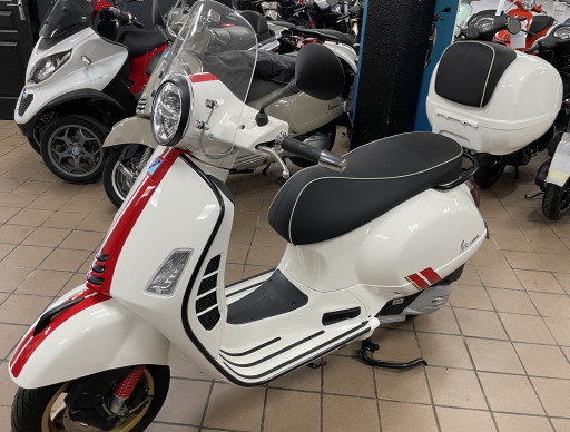 VESPA GTS 125IE ABS RACING SIXTIES