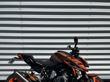 KTM 1290 SUPER DUKE R