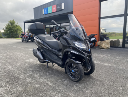 PIAGGIO MP3 400