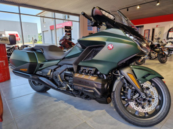 HONDA GL1800 BAGGER DCT