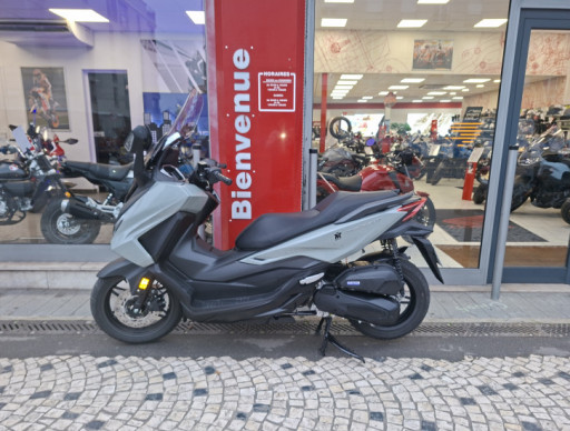 FORZA 125 ABS 1ER MAIN 07/2025 1 037 KMS