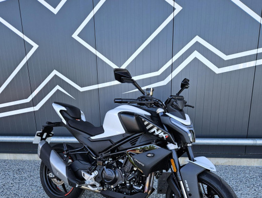 CF MOTO 450NK