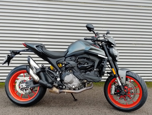 DUCATI MONSTER 937 +