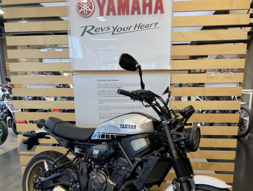 YAMAHA XSR 700 LEGACY
