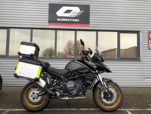 QJ MOTOR SRT 900 SX TOURING