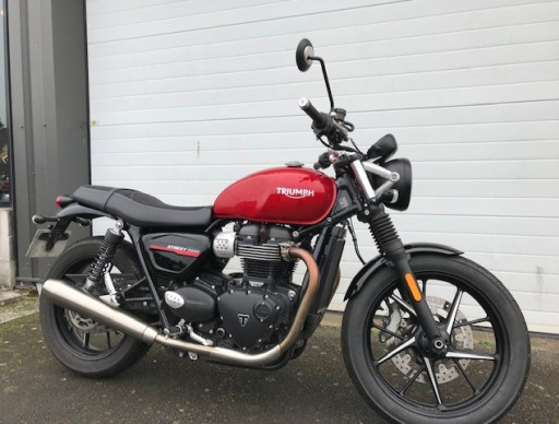TRIUMPH STREET TWIN  900