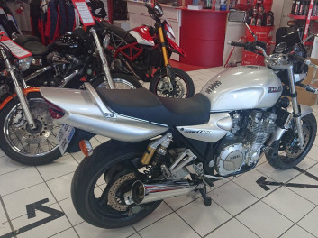 yamaha xjr1300