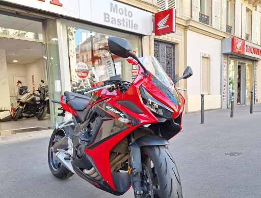 HONDA CBR 650  R