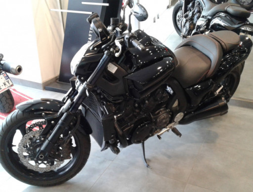 v max 1700