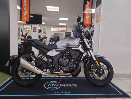VOGE 500 AC Comme Neuve ! Financement possible 200€* x 24mois
