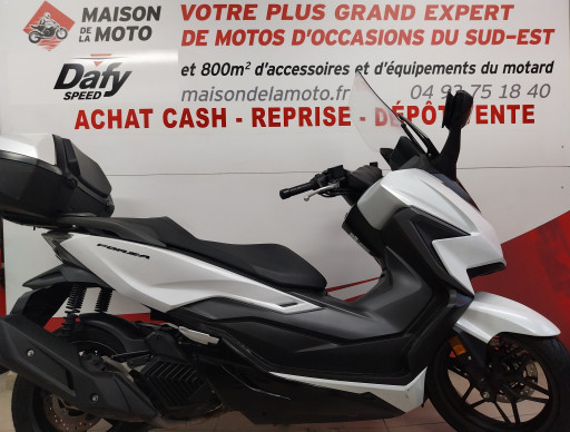 HONDA FORZA 125