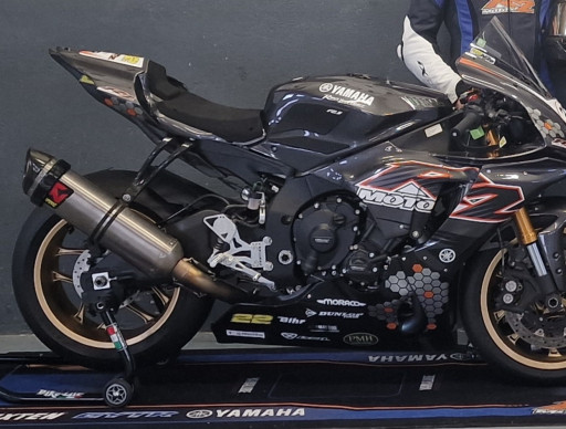 YAMAHA YZF 1000 R1 60TH