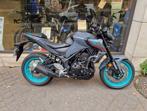 YAMAHA MT-03