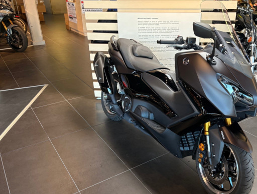 YAMAHA XP T-MAX 560 TECH MAX - Garantie 04/2030