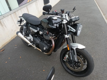 TRIUMPH SPEED TWIN 1200