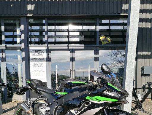 KAWASAKI ZX-10R 2024 / 280€ PAR MOIS / DSN MOTOS 47