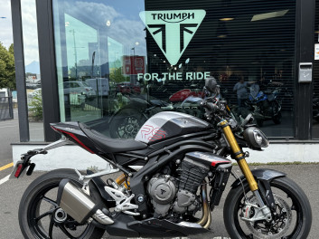 TRIUMPH SPEED TRIPLE 1200 RS