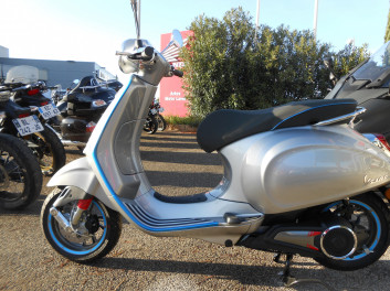 VESPA PRIMAVERA ELETTRICA 70 KM/H permis 125