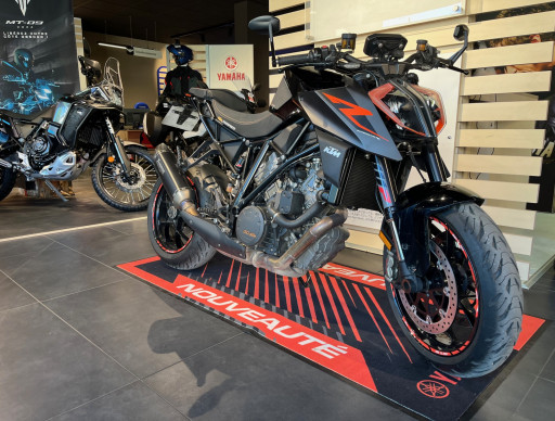 KTM 1290 SUPER DUKE R