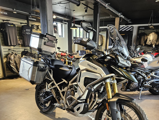 TRIUMPH TIGER 1200 RALLY EXPLORER