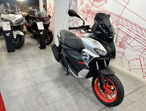 APRILIA SR 125 GT - GARANTIE CONSTRUCTEUR - 75€/MOIS