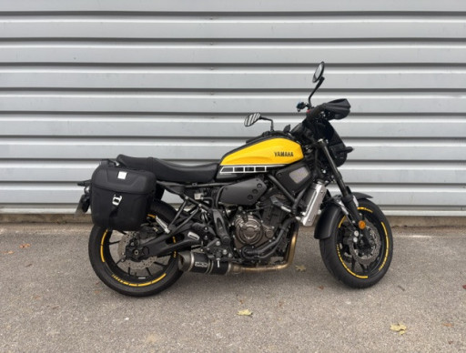 YAMAHA XSR 700